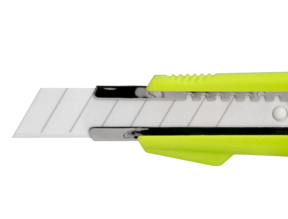 CUTER Q-CONNECT PLASTICO ANCHO CON GUIA METALICA CUCHILLA CERAMICA 18 MM XD-43 BLISTER 1 UNIDAD